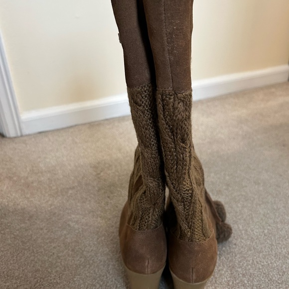 Colin Stuart Knee High Wedge Boot - Picture 5 of 5